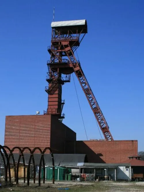 Fördergerüst Schacht 3, Besucherbergwerk Und Lokomotive