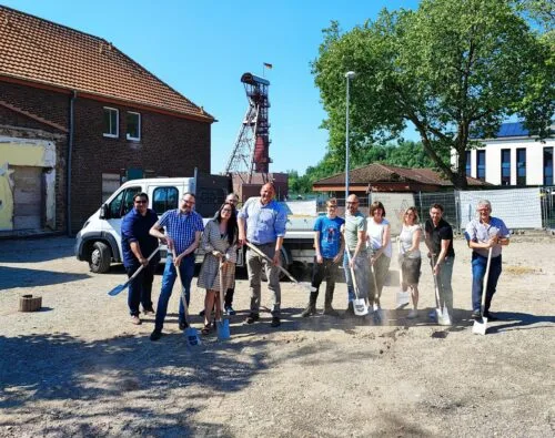 Spatenstich Quartierszentrum Foto Stadt Hueckelhoven Scaled