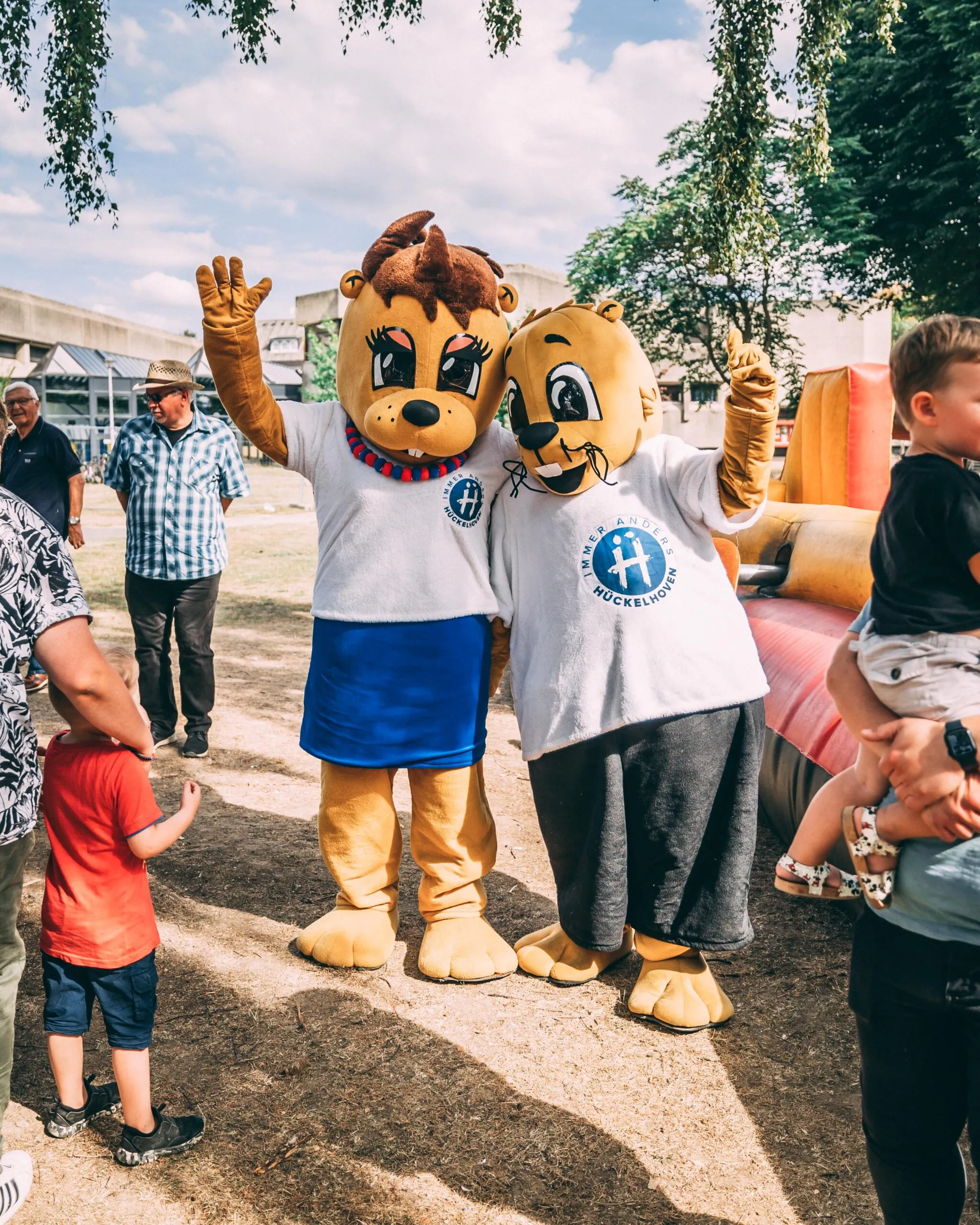 Immer mit dabei - unser Stadtmaskottchen-Biberpärchen. 