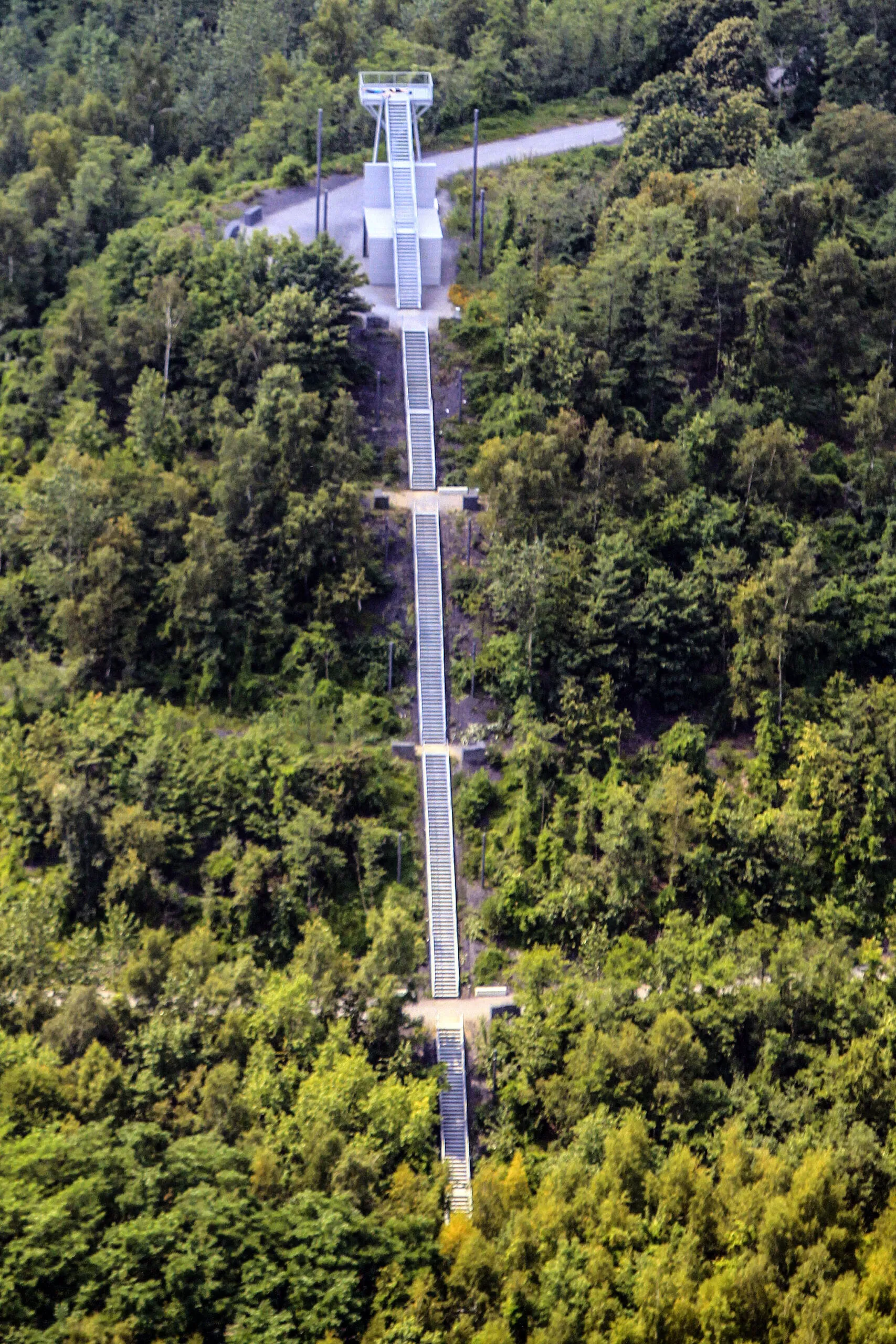 Hoch hinaus - auch auf der Millicher Halde. Ein Blick von der Aussichtsplattform ist immer einen Besuch wert.
